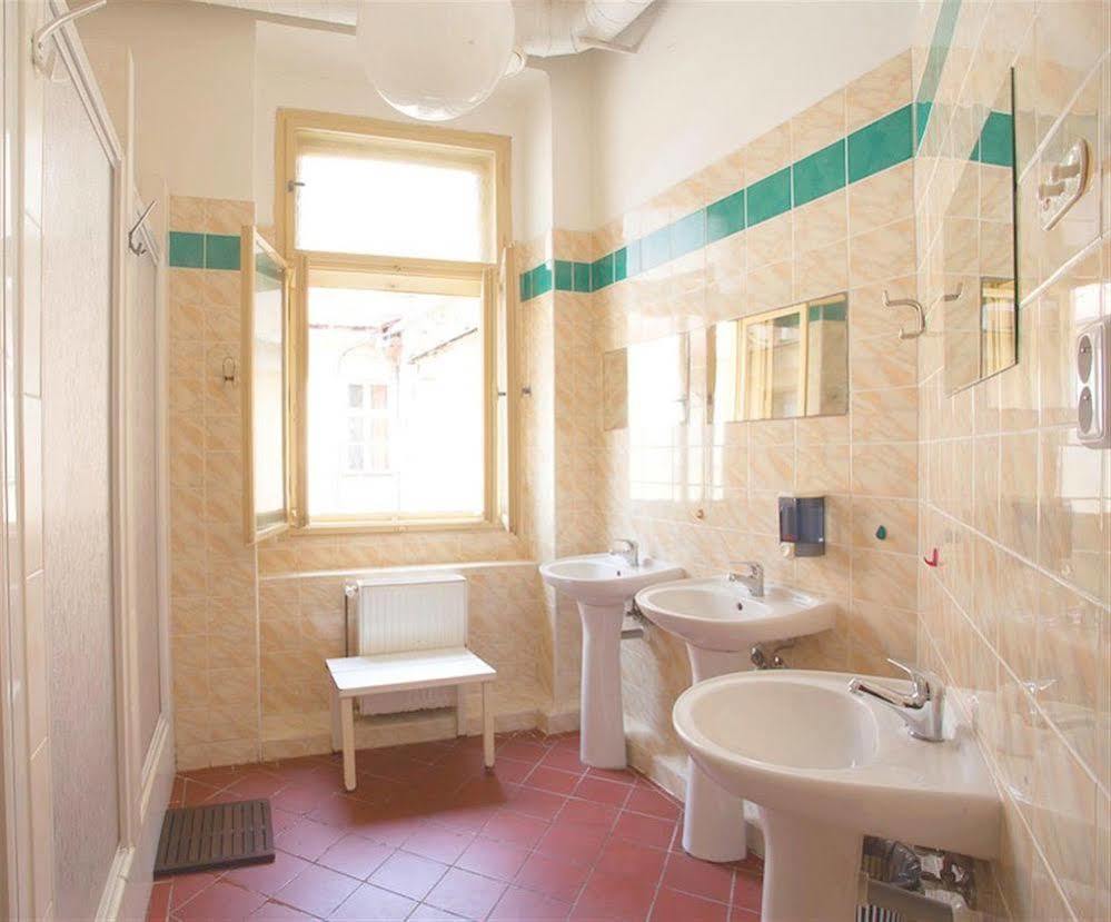 Travellers Hostel Praha Εξωτερικό φωτογραφία